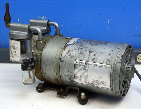 Gast 0522 V50 G18DX Rotary Vane Vacuum Pump 0522 Series  