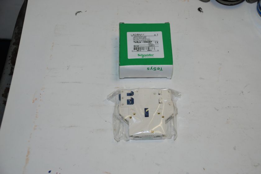   ELECTRIC SQUARE D LAD8N11 LATERAL CONTACT BLOCK NEW IN BOX INV=1247