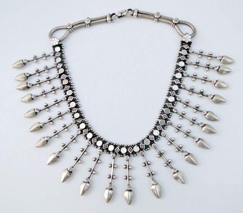 VINTAGE ESTATE 800 SILVER SPIKY NECKLACE CHOKER  