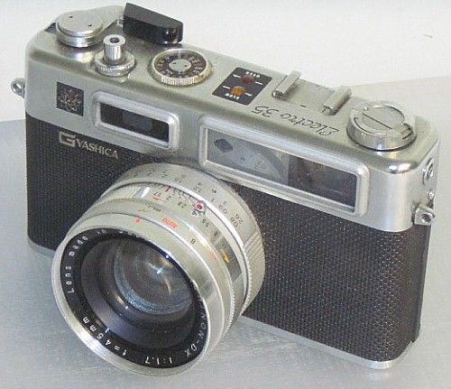 Yashica, Electro 35 ~ W leather Case ~ Hong Kong ~ NR  