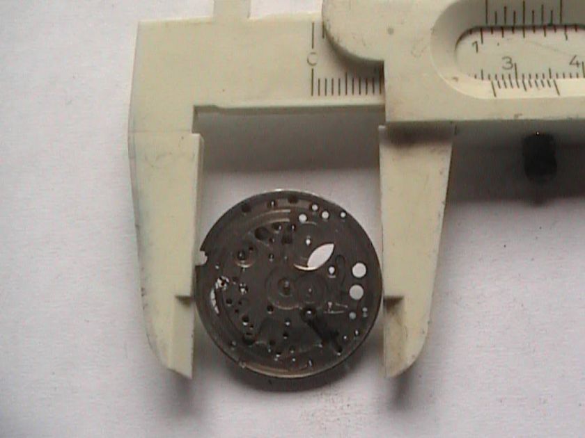 VINTAGE WRISTWATCH ETA 2878 FOR REPAIR OR PARTS  