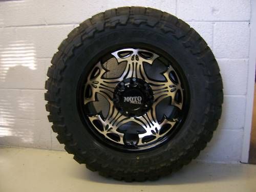 20 Moto Metal 909 Black Skull 37x13.50 20 37x13.50R20 Toyo MT 37 Mud 