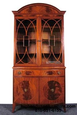   / NORTHERN FURNITURE Flame Mahogany 38 Duncan Phyfe China Cabinet