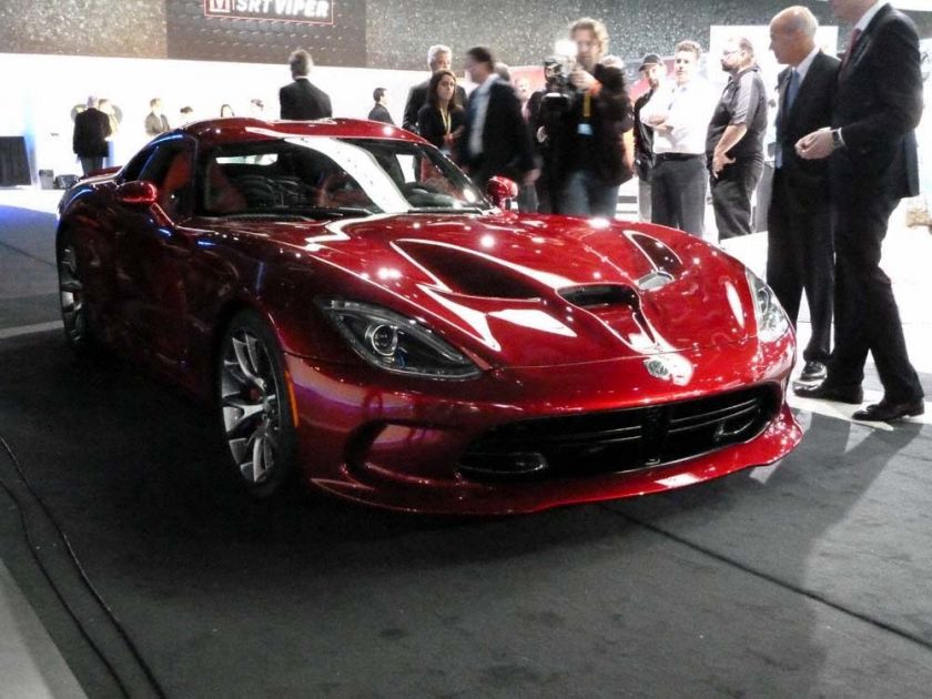   SRT Viper Hot Wheels 164   MOC   New York Auto Show Giveaway   RARE