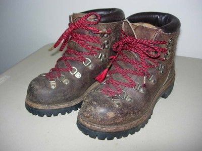 VASQUE MOUNTAINEERING/HIKING/Climbing Boots WOMENS Youth SZ 4 5 MADE 