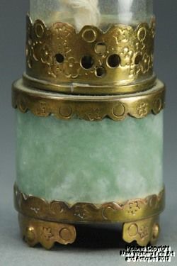 Chinese Jadeite Jade Archer s Ring Miniature Oil Lamp, Gilt Metal 