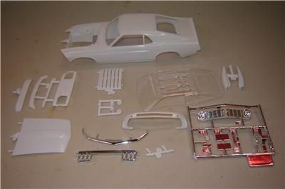   Lot/Body 1970 FORD MUSTANG BOSS Louvers, Spoiler, mirrors & HOOD SCOOP