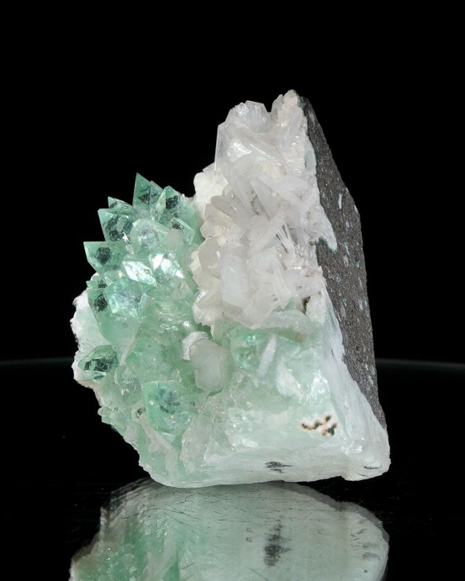 APOPHYLLITE CRYSTAL CLUSTER ON STILBITE   GYROLITE  