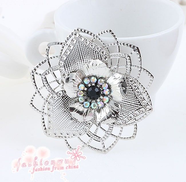 2X Old Silver Plated Rhinestone Stylish Useful Big Flower Brooch Free 