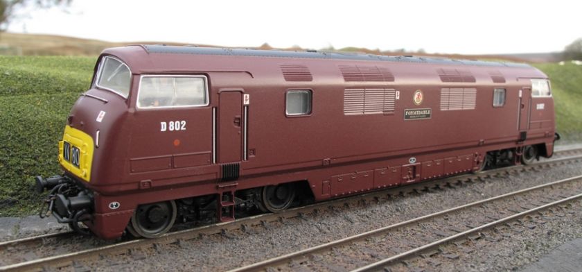 TMC Bachmann Class 42 BR Maroon Warship D802 Formidable  