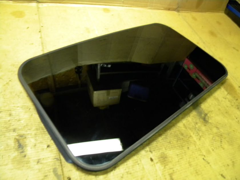 05 Porsche Cayenne 955 Turbo sunroof panel glass  