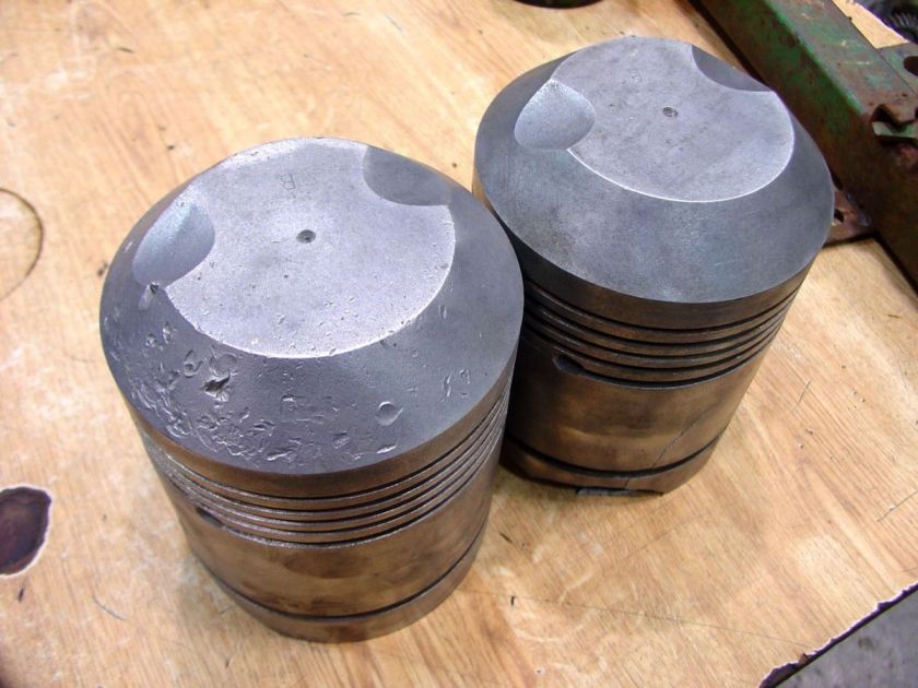 John Deere B Power Block Pistons  