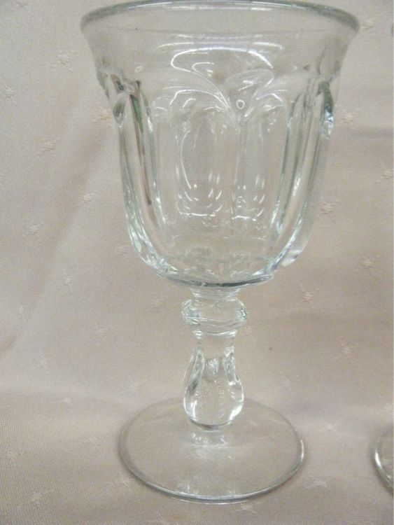 Imperial Old Williamsburg Clear Wine Glass #341 RARE  