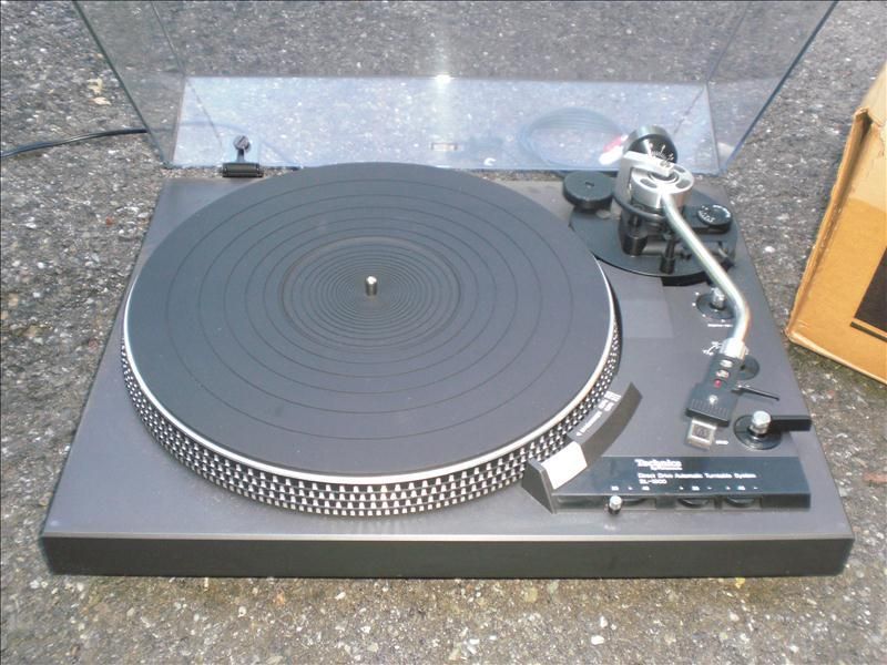   Technics Direct Drive automatic audio technica LS500 TURNTABLE SL 1900