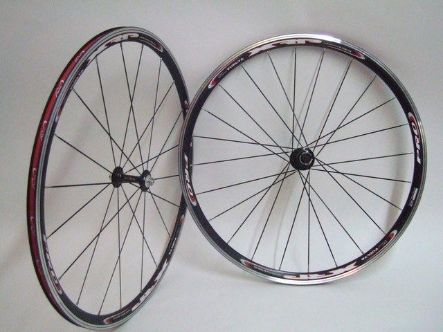 NEW 700C CAMPAGNOLO SEALED BEARING CAMPY ROAD WHEEL  