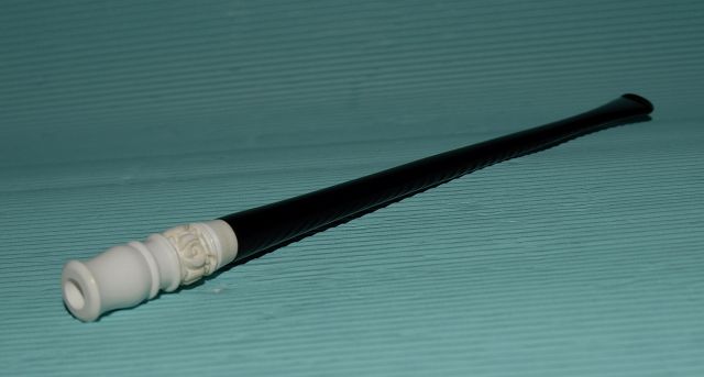   Genuine BLOCK Meerschaum Long CIGARETTE HOLDER for LADY, w/case  