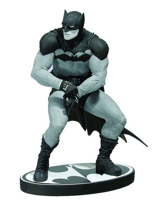 Name of Comic(s)/Title? DC BATMAN Black & White STATUE   Paul Pope 