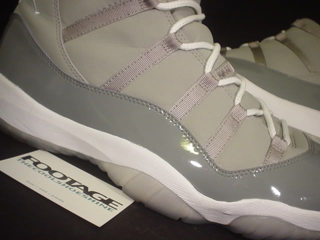 2010 Nike Air Jordan XI 11 Retro COOL GREY WHITE SILVER PATENT LEATHER 