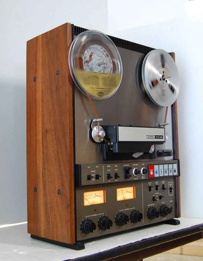 Stunning Ampex ATR 700 Reel To Reel with WALNUT PANELS 7.5 & 15 IPS 2 