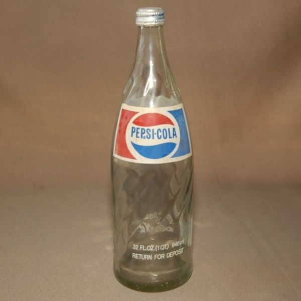 VINTAGE PEPSI BOTTLE * 1 QUART * 1977  