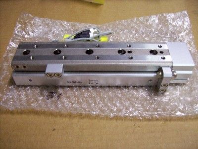 SMC MXQ16 125 Pneumatic Guided Cylinder Slide Table Air w/ Sensors 