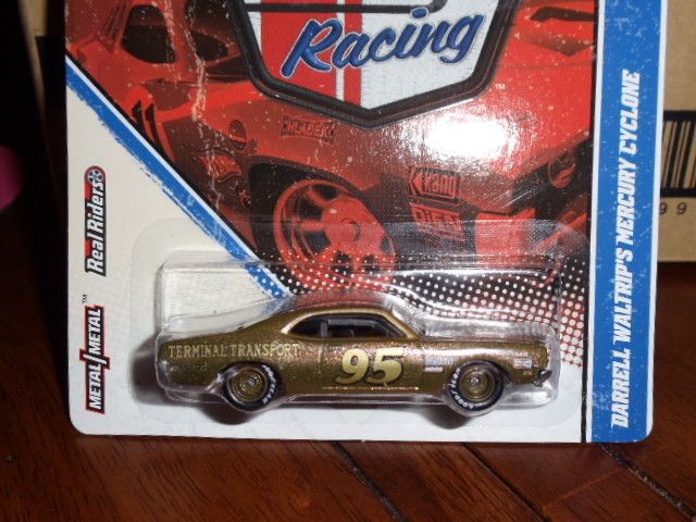 Hotwheels VINTAGE RACING Darrell Waltrips Cyclone  