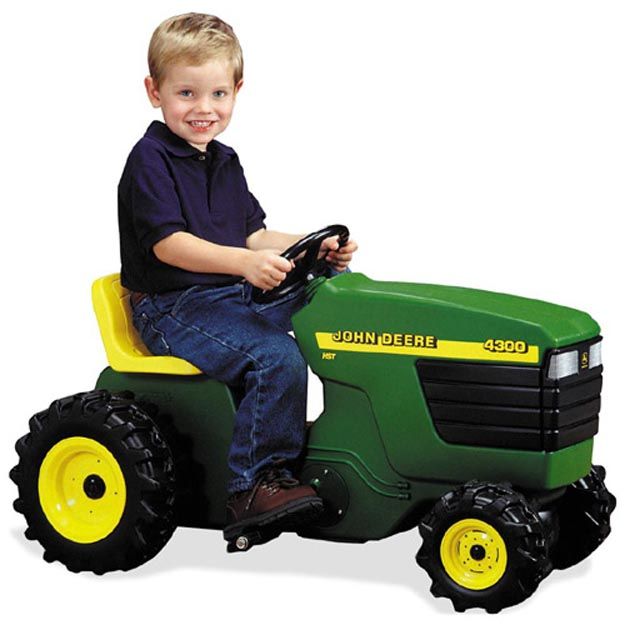 John Deere Plastic Pedal Riding Tractor *New*  