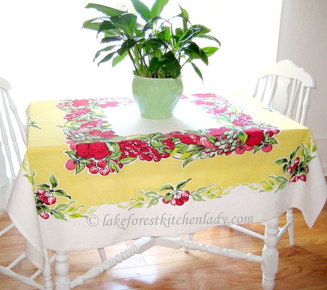   Style Tablecloth JUMBO Cherries and MEGA Fruits Cherry Banana  