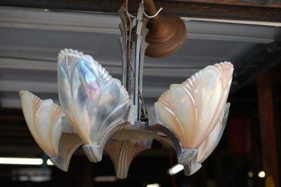 VINTAGE ART DECO BAT WING 5 LIGHT SLIP SHADE CHANDELIER  